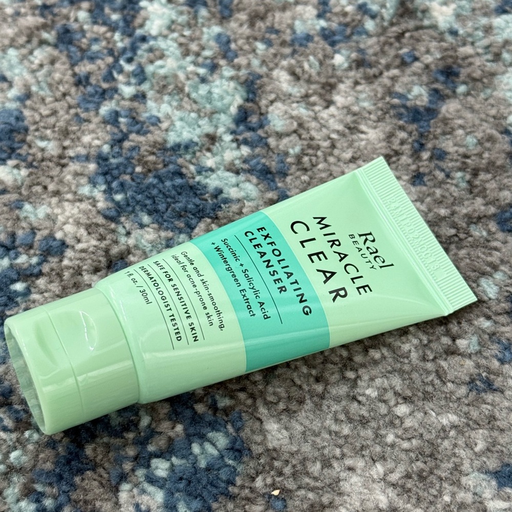 🦋5/$25🦋 Rael Beauty Miracle Clear Exfoliating Cleanser